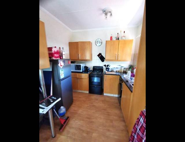 1 BEDROOM PROPERTY TO RENT IN DIE BULT